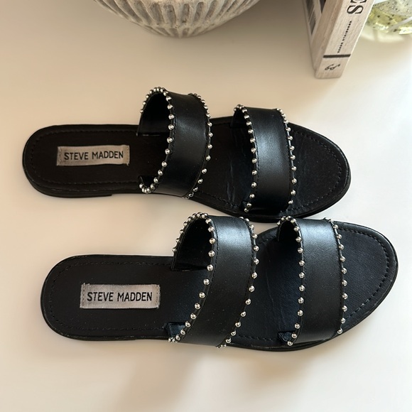 Steve Madden Black Studded Slip-on Sandals - Picture 4 of 6
